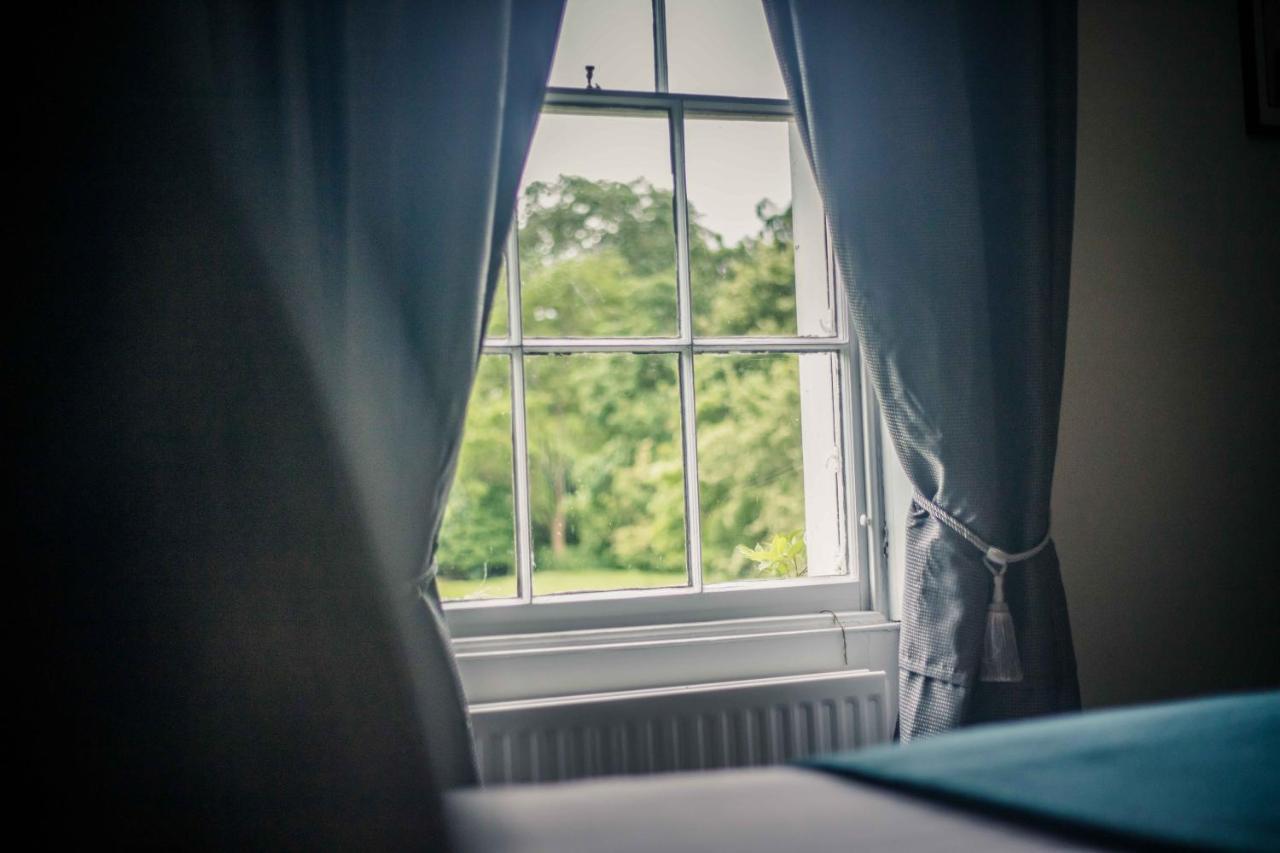 Caistor Hall Arminghall 외부 사진